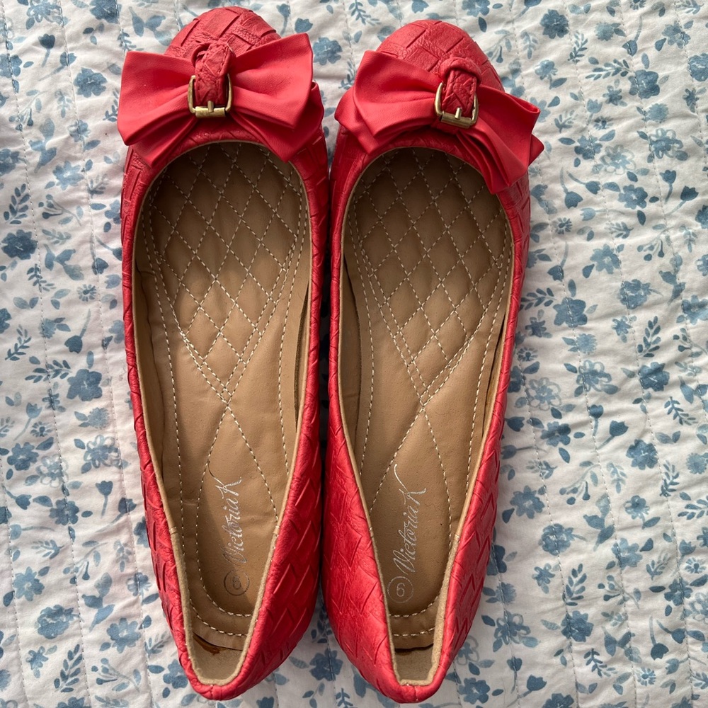 Viktoria K flats pink nwt